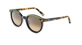 Das Bild zeigt die Sonnenbrille EIXAMPLE BEBR von der Marke Etnia Barcelona in grün/schwarz/havanna.